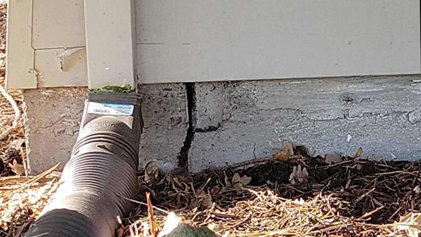 Residential Foundation Repair - Crack